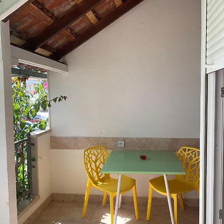 Apartment Seafront Aparment *