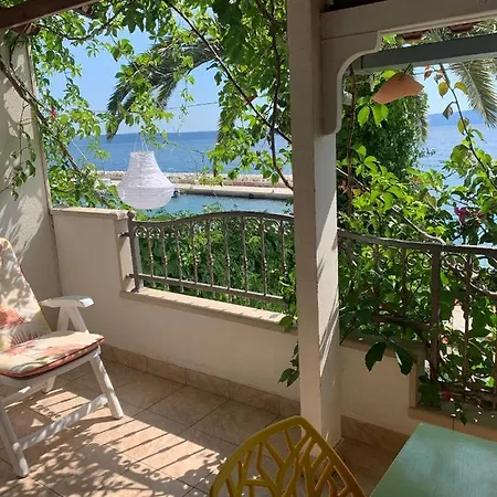 公寓 Seafront Aparment 伯德古拉